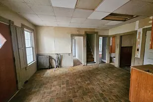 8-10 Aspen St, Ware, MA 01082 - Photo 7