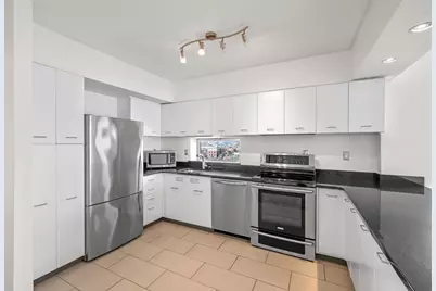330 Beacon St #111, Boston, MA 02116 - Photo 5