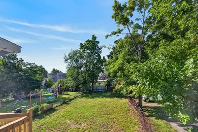 229 Quincy St, Springfield, MA 01109 - Photo 7