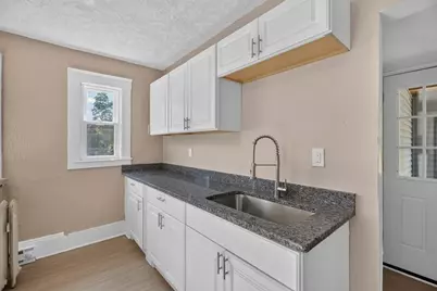 229 Quincy St, Springfield, MA 01109 - Photo 27