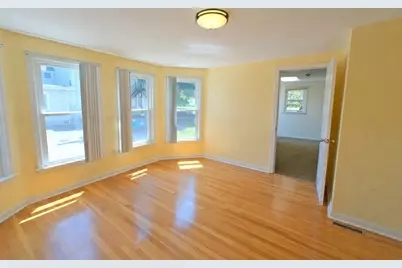 5 Chestnut Sq #C1, Sharon, MA 02067 - Photo 9