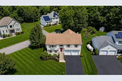 83 Waterman Ave, East Longmeadow, MA 01028 - Photo 3