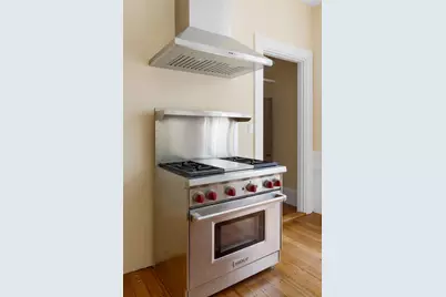 33 Brewster #33, Cambridge, MA 02138 - Photo 5