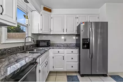 21 Cardosi Court, Pawtucket, RI 02861 - Photo 11