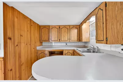 40 Moran St, Gardner, MA 01440 - Photo 5