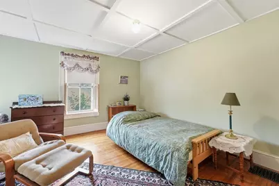 25 Garfield St, Greenfield, MA 01301 - Photo 21
