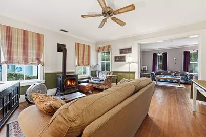 25 Garfield St, Greenfield, MA 01301 - Photo 7
