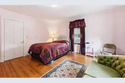 25 Garfield St, Greenfield, MA 01301 - Photo 17