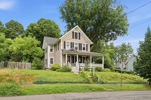 25 Garfield St, Greenfield, MA 01301 - Photo 1