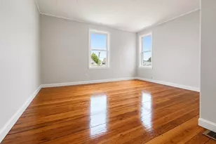 9 Orchard St, Malden, MA 02148 - Photo 5
