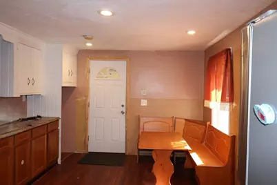 845 Stafford, Leicester, MA 01524 - Photo 3