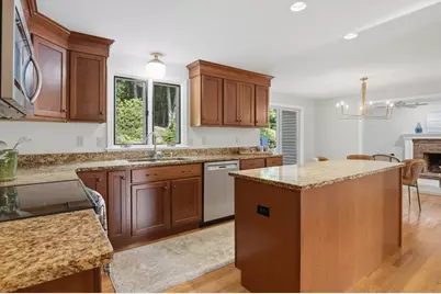 22 Wachusett Cir, Shrewsbury, MA 01545 - Photo 7