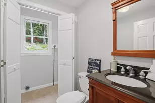 22 Wachusett Cir, Shrewsbury, MA 01545 - Photo 15