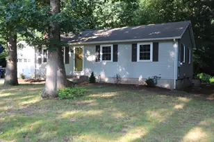134 Peekskill Ave, Springfield, MA 01129 - Photo 3