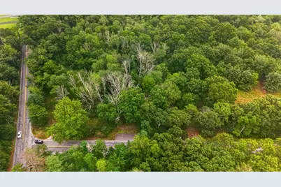 52 S Main St, Berkley, MA 02779 - Photo 3