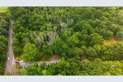 52 S Main St, Berkley, MA 02779 - Photo 3