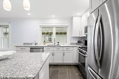 3-3A Warren Ave #2, Milton, MA 02186 - Photo 9