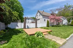 29 Bowman St, Malden, MA 02148 - Photo 5