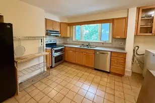 1560 Cambridge St, Cambridge, MA 02139 - Photo 5