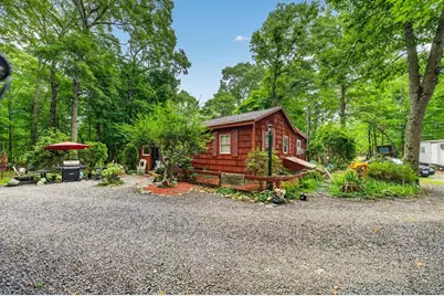 78 S Main St, Berkley, MA 02779 - Photo 9