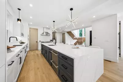 43 Pleasant St, Nahant, MA 01908 - Photo 11