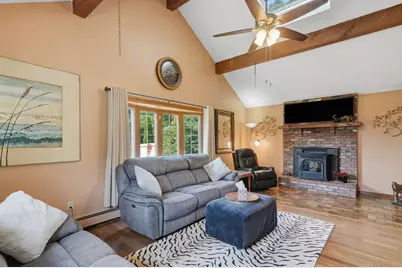 12 Heritage Drive, Woburn, MA 01801 - Photo 5