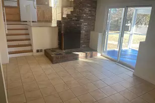 11 Debra Ln, Framingham, MA 01701 - Photo 5