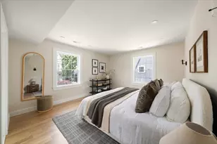 8 Hollis St, Newton, MA 02458 - Photo 13