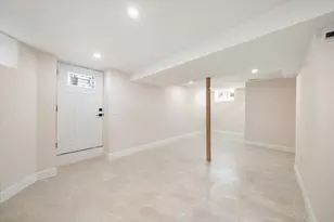 8 Hollis St, Newton, MA 02458 - Photo 25