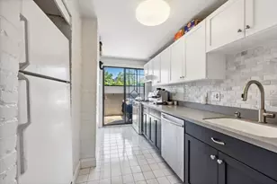 26 Medfield St, Boston, MA 02215 - Photo 3