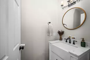 374 South St, Northampton, MA 01060 - Photo 13