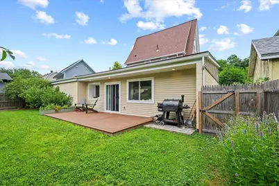 374 South St, Northampton, MA 01060 - Photo 35