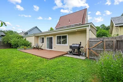 374 South St, Northampton, MA 01060 - Photo 35