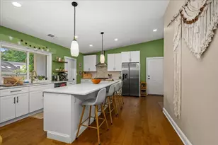 374 South St, Northampton, MA 01060 - Photo 3