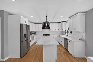 9 Broadview Ave, Berkley, MA 02779 - Photo 9