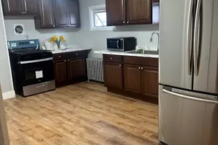 52 Chestnut St, Lynn, MA 01902 - Photo 3