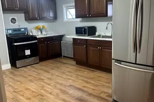 52 Chestnut St, Lynn, MA 01902 - Photo 3