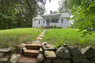 343 High St, Pembroke, MA 02359 - Photo 3