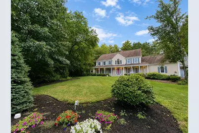 6 Worthington Green, Beverly, MA 01915 - Photo 1