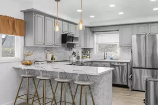 115 Division St, New Bedford, MA 02744 - Photo 3