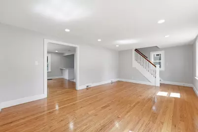 4 Hale St, West Springfield, MA 01108 - Photo 9