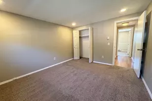 7 Maple Crest Cir, Holyoke, MA 01040 - Photo 11