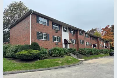 7 Maple Crest Cir #E, Holyoke, MA 01040 - Photo 15