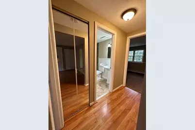 7 Maple Crest Cir #E, Holyoke, MA 01040 - Photo 11