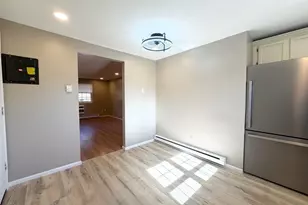 7 Maple Crest Cir, Holyoke, MA 01040 - Photo 7
