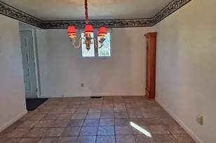 52 Liberty St, Plymouth, MA 02360 - Photo 5