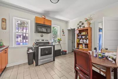 271 Tyler St, Pittsfield, MA 01201 - Photo 5