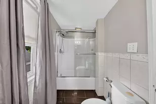 8 Gilman St, Worcester, MA 01605 - Photo 9
