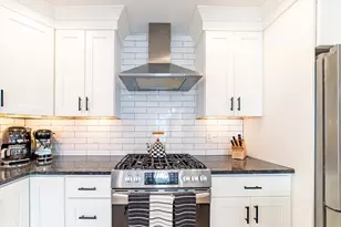 29 Phyllis Rd, Taunton, MA 02780 - Photo 5