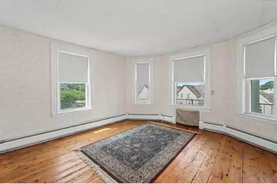 9 Bourne St, Lowell, MA 01852 - Photo 29